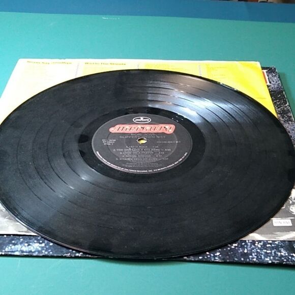 Bon Jovi 'Slippery When Wet' Vinyl Record - Picture 7 of 10